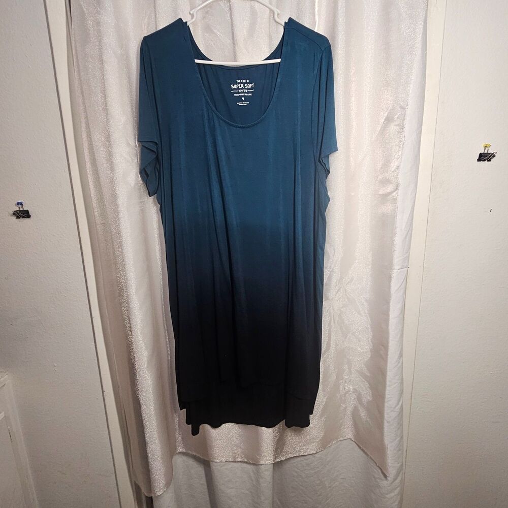 Torrid Super Soft Ombre Midi Dress Size 4 Blue to Black Short Sleeve Plus Size